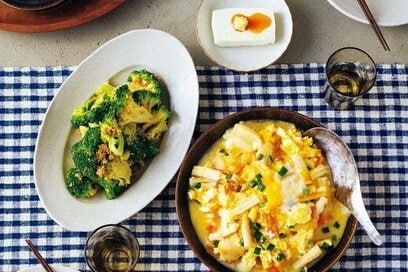 「ちくわとニンジンの卵とじ」献立。ちくわから想像以上にうま味がじゅわ～