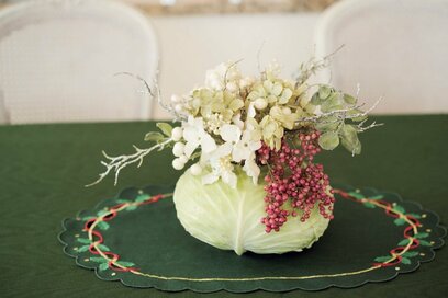 キャベツを花ビンに!?マダム市川流、クリスマス・サプライズのつくり方