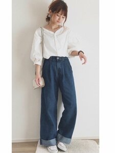 「盛り袖」コーデは、上半身をコンパクトにするのが失敗しないカギ