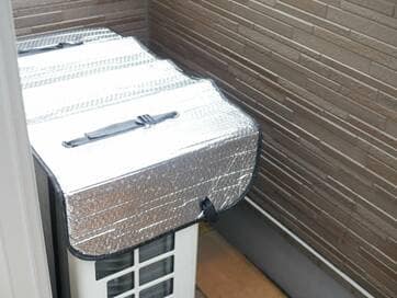 エアコンの電気代節約テク5つ。直射日光にさらされる室外機を見直すと大違い