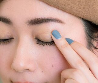 くすみが一掃！大人の顔色を明るくするイエローメイク