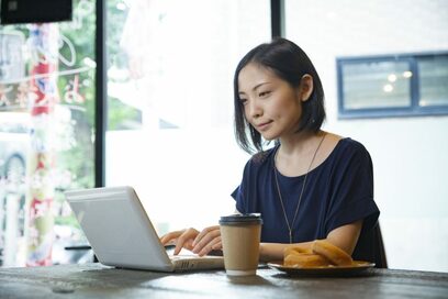 夫にプレゼン、家計簿とチェック…節約主婦の「コツコツ投資」実践法