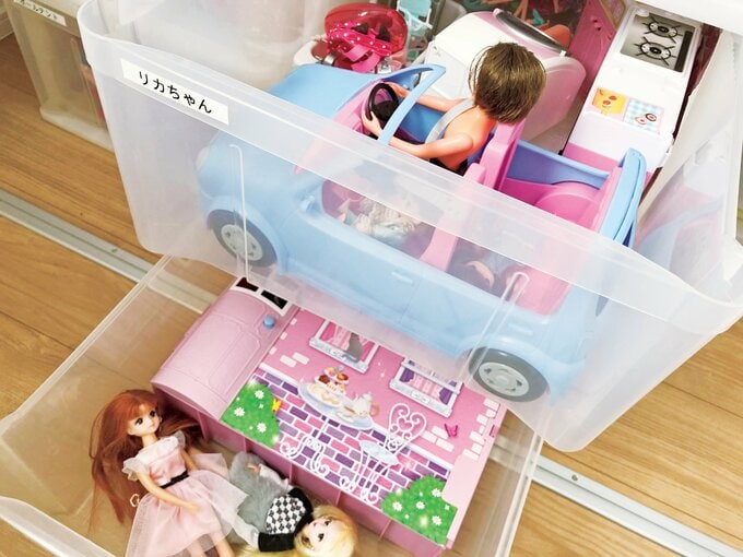 オモチャはラベルを貼った引き出しへ