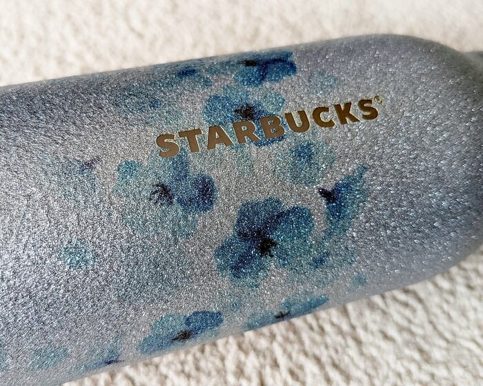 2026年スタバの桜シリーズ第2弾は、まさかの「ブルー」！大人世代も