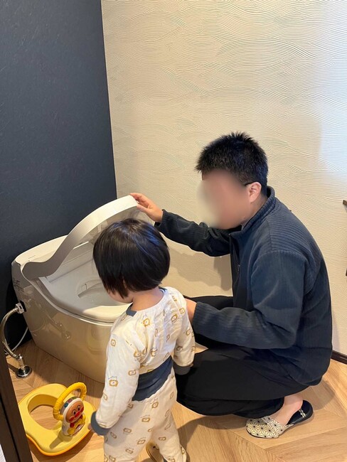 子どもと一緒に入っても余裕のあるトイレ