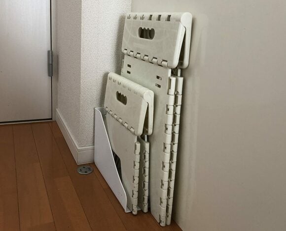 立てかけたいもののサポートにも便利