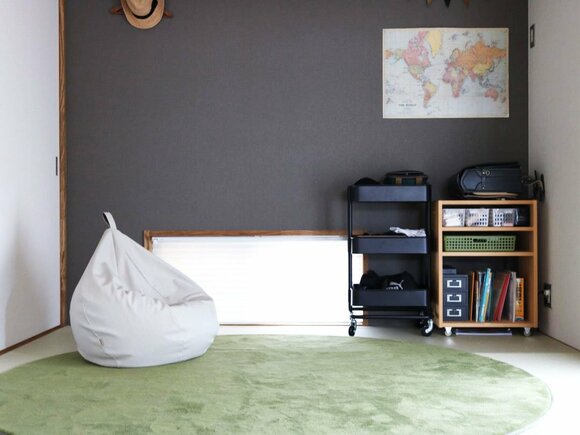 まだ忘れ物の多い息⼦の教科書なども、すべて和室に置いています。