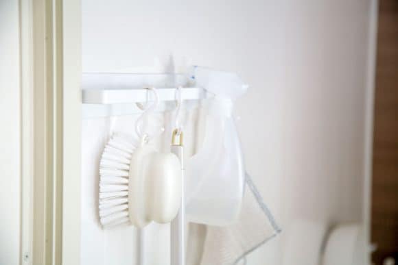 浴室の掃除道具