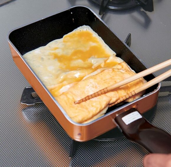 卵焼きをふわっふわにするなら 菜箸vs泡立て器 どっちで混ぜる Esseonline エッセ オンライン