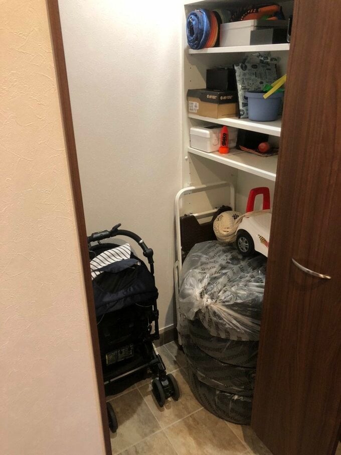 玄関にある土間収納の中身