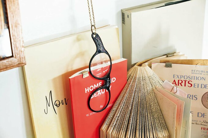 ノートとペンダントルーペ