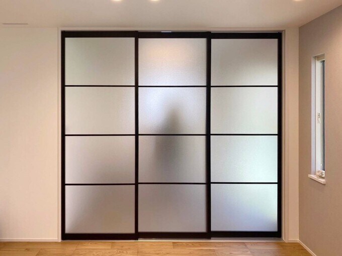 室内ドア兼パーティション