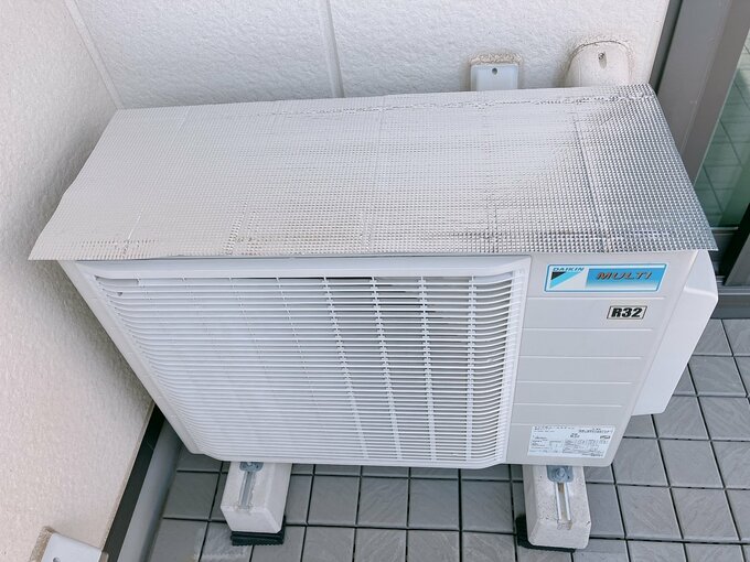 エアコンの室外機に100円のカバーを