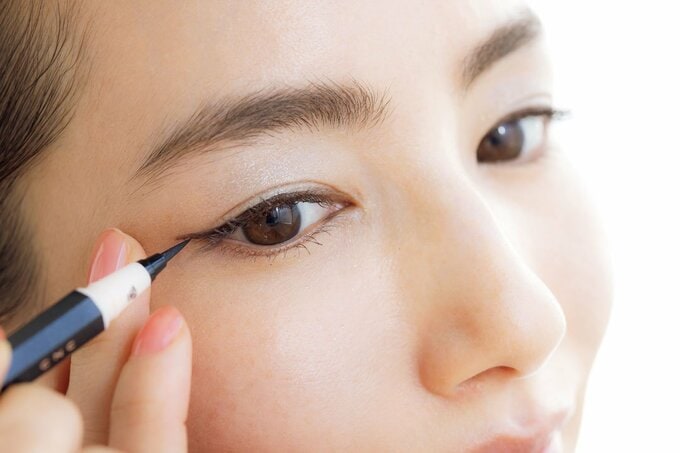 目じりはねあげ