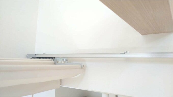 カーテンレール