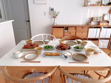 40代5人暮らしの「リアルな食卓」。なにも考えずにつくれる、から揚げが最強と気づいて