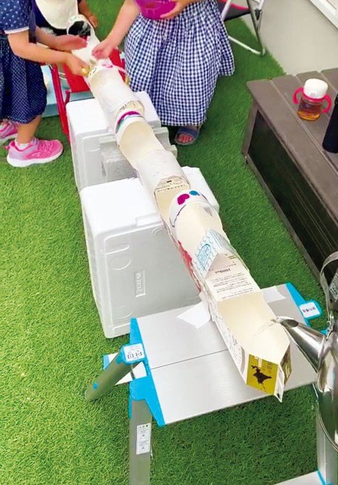 流しそうめんの台を手づくり