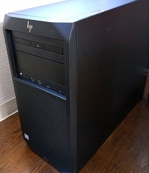 中古で購入したパソコン。3年保証付きで安心です