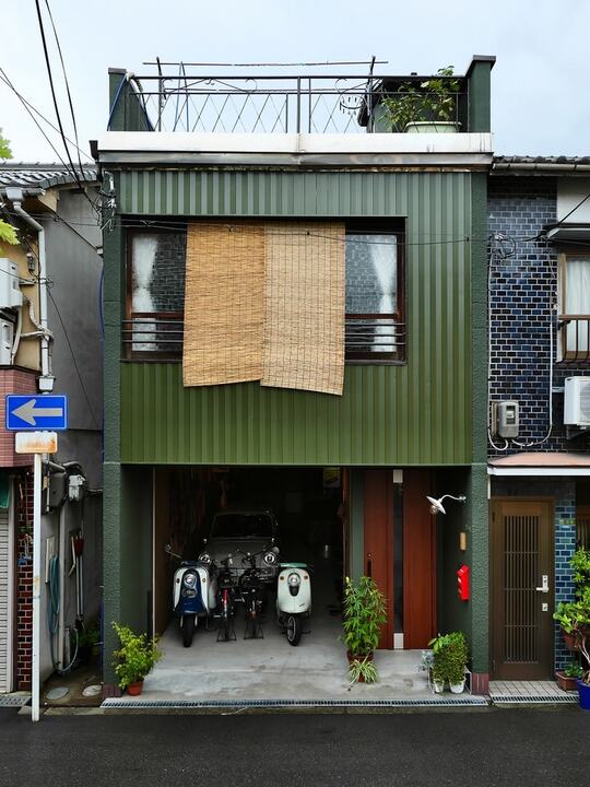 戸建てリノベ事例 築約60年の家を購入 大好きな昭和風情あふれるガレージハウスに Esseonline エッセ オンライン