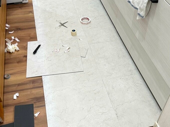 フロアタイルを使ったセルフリノベの事例を紹介します