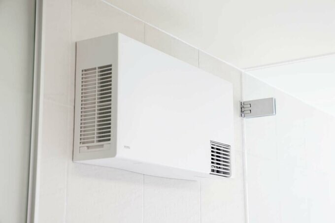 浴室も洗面室も暖房乾燥機つき