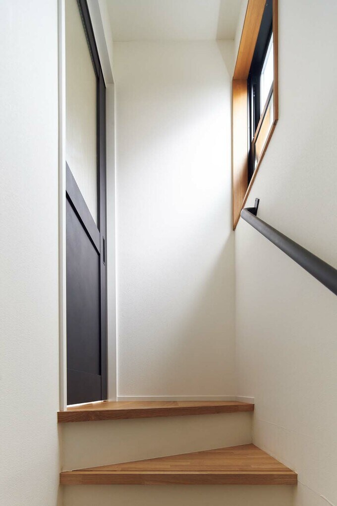 上り下りしやすい階段