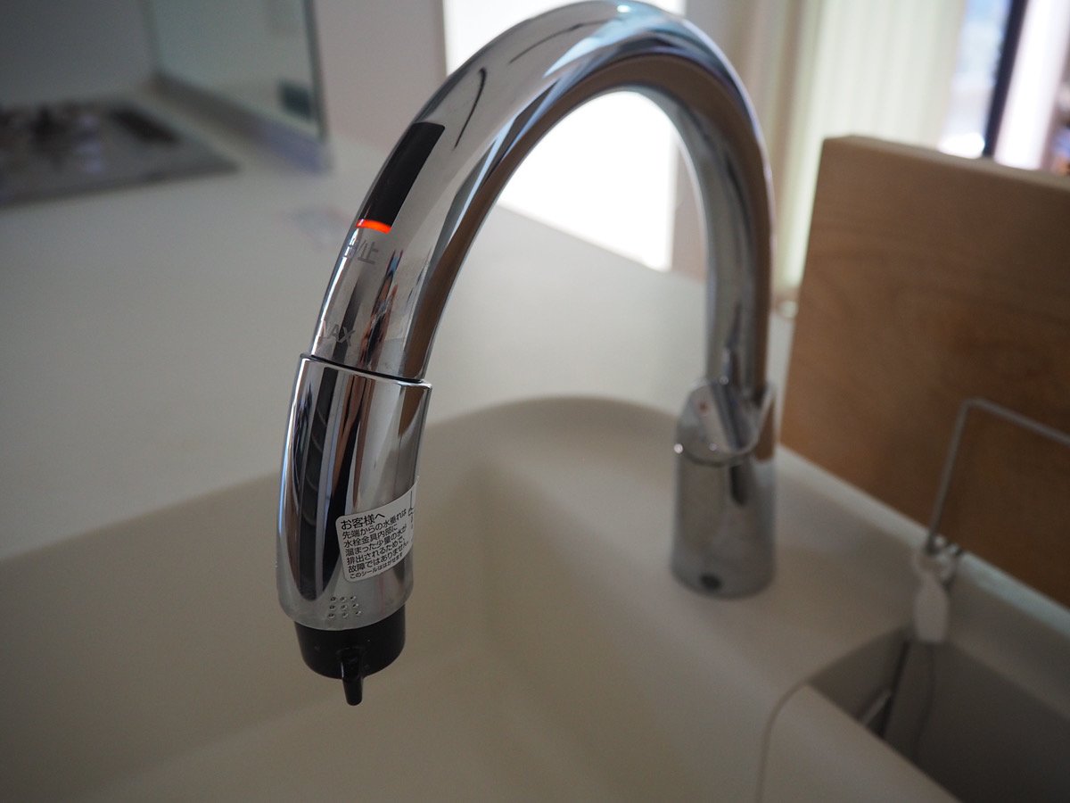 タッチレス水栓をシンプルな機能のみで選んで後悔。結局手動と変わら