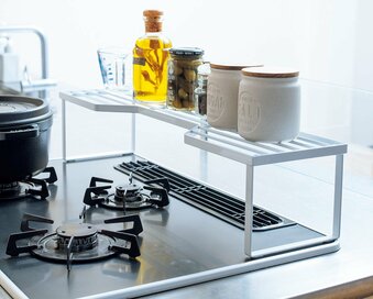 収納上手が使ってる山崎実業の神アイテム5つ。電源ケーブルもすっきり