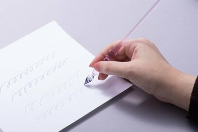 人気沸騰のガラスペン。自分にぴったりの「愛用品」を見つける3つのコツ