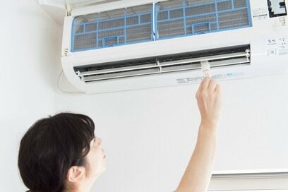 【エアコンの掃除法】使い始めで一気にカビが発生？予防して気持ちよく使う
