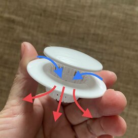 悩み多き洗面台。ダイソーの「目隠しゴミガード」で美しく詰まり予防