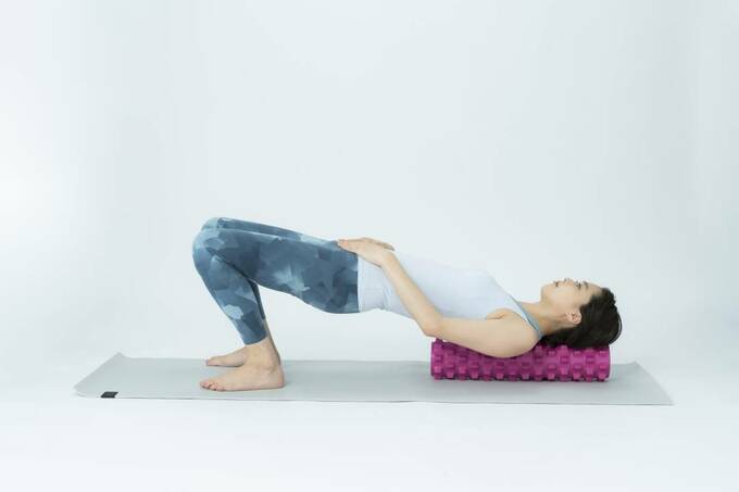 浮かせた位置から恥骨を上げ下げする