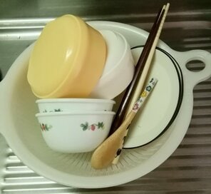 ミニマリストが後悔した持ち物。ベッドもソファも不要だった