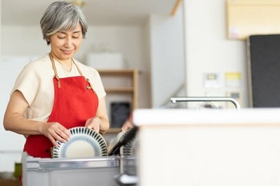 「お金が貯まらない人」の特徴5つ。自然と貯まる家になる“ものの捨て方・持ち方”