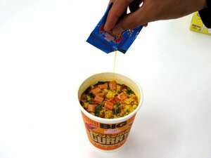 プーパッポンカレーヌードル