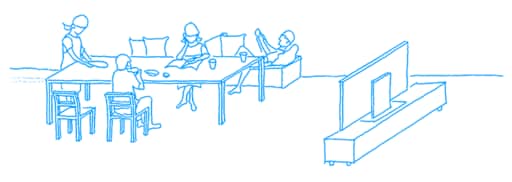 テーブルと椅子の高さを低くしたダイニング