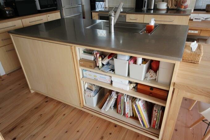 シンクと逆の開いた扉