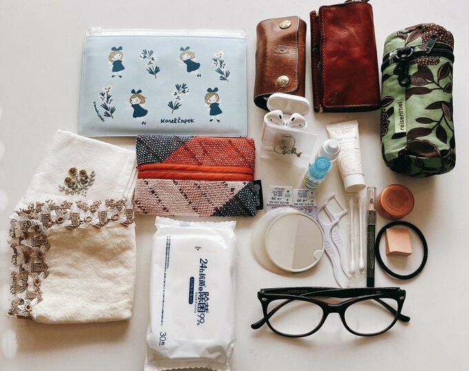 若松さんのバッグの中身