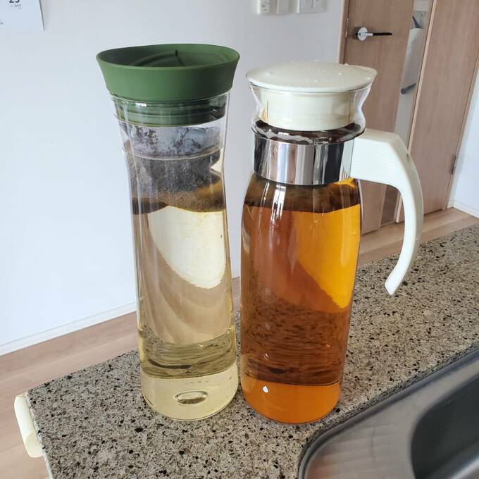 麦茶のピッチャー