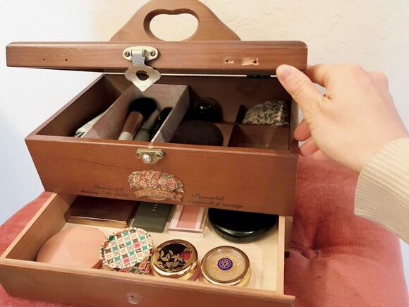 木製の裁縫箱