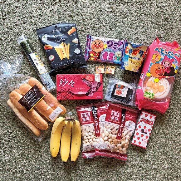 お菓子バナナなど