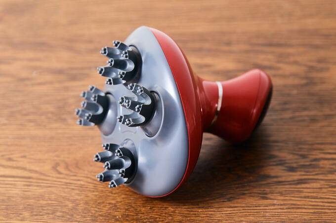 頭皮マッサージャー