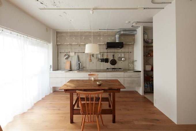 ワイドサイズの壁付けキッチン