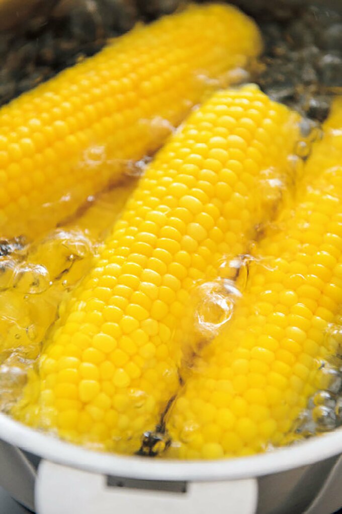 塩ゆでトウモロコシ