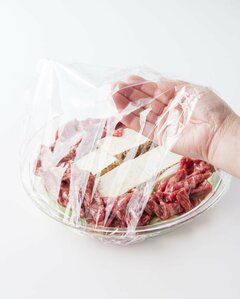 ふんわりとラップをかける