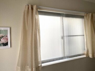 賃貸でOK、簡単「二重窓DIY」で冬対策。隙間テープ＆アルミシート使いのワザも