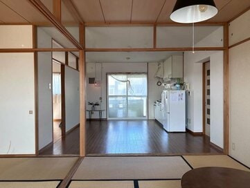 団地で母子3人「すっきり暮らす」コツ6つ。ものは少なく、献立も収納も“固定化”がカギ