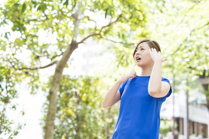 改めて知っておきたい熱中症・夏バテ対策。気温以外にも気をつけること