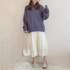 GUのスウェットは、ふくらんだ袖にキュン。ゆったりめが旬