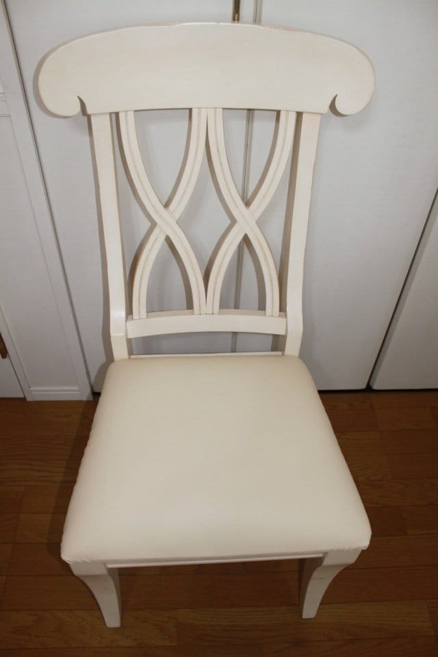 張り替え後の椅子